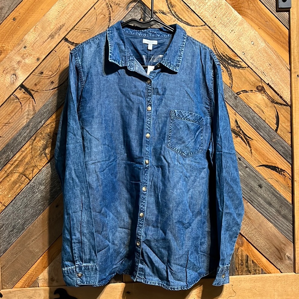 Maurice’s jean shirt